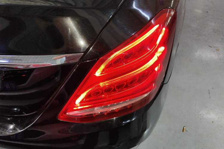 Used Mercedes-Benz C-Class 2018 C 180 L Fashion Edition Sport Version Exterior 1