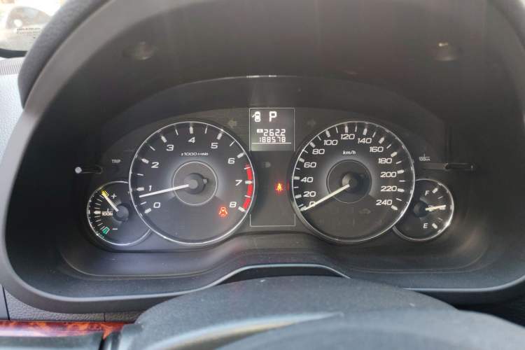 Used Subaru Outback 2010 2.5i Luxury Edition Instrument Cluster