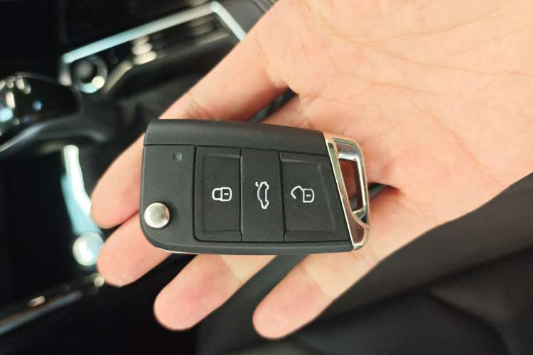 Used Volkswagen Tayron 2022 330TSI Two-Wheel Drive Luxury Connect Plus Version