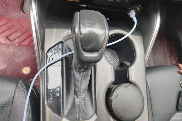 Used Toyota Crown Kluger 2021 2.5L HEV Four-Wheel Drive Luxury Edition Gear Lever