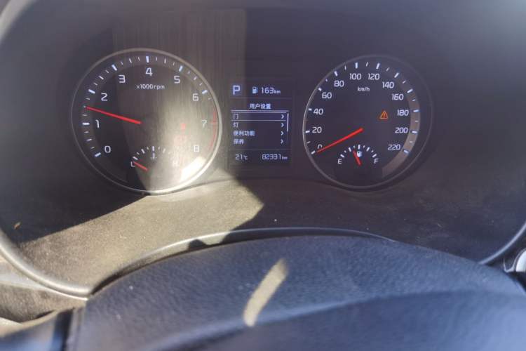 Used Kia kx1 Stonic 2019 1.4L Automatic Fun Edition China VI Odometer Close Up