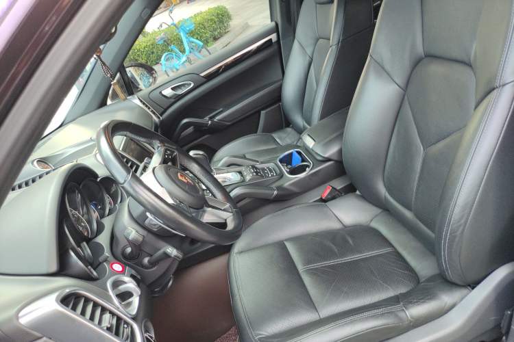 Used Porsche Cayenne 2014 Cayenne Platinum Edition 3.0T
