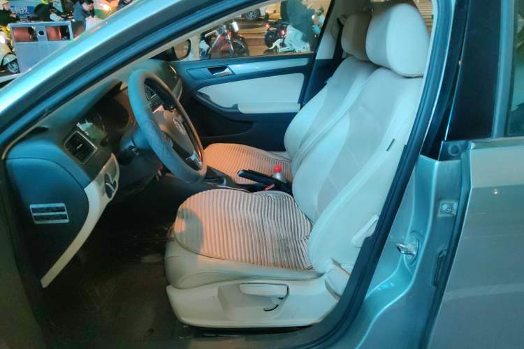 Used Volkswagen Sagitar 2014 Revised Version 1.4TSI Automatic Luxury Edition