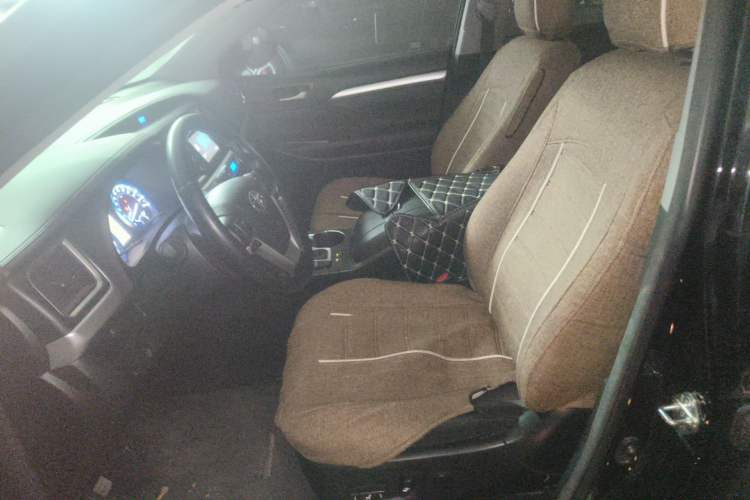 Used Toyota Highlander 2017 2.0T Four-Wheel Drive Luxury Edition 7 Seats Left Front Seat