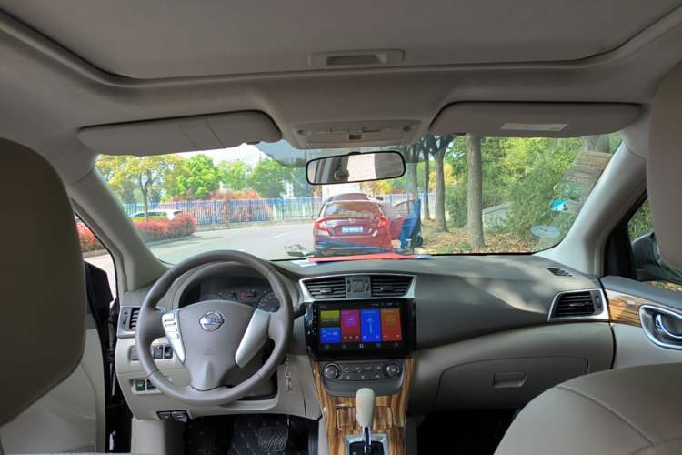 Used Nissan Sylphy 2014 1.6XV CVT Deluxe Edition Headliner