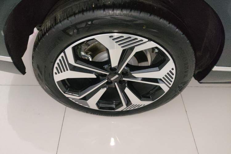 Used Wey Lanshan 2025 Four-Wheel Drive Max Right Rear Wheel Hub