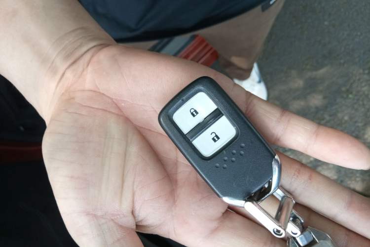 Used Honda Jade 2014 1.8L Automatic Comfort Elite Version 5 Seats
