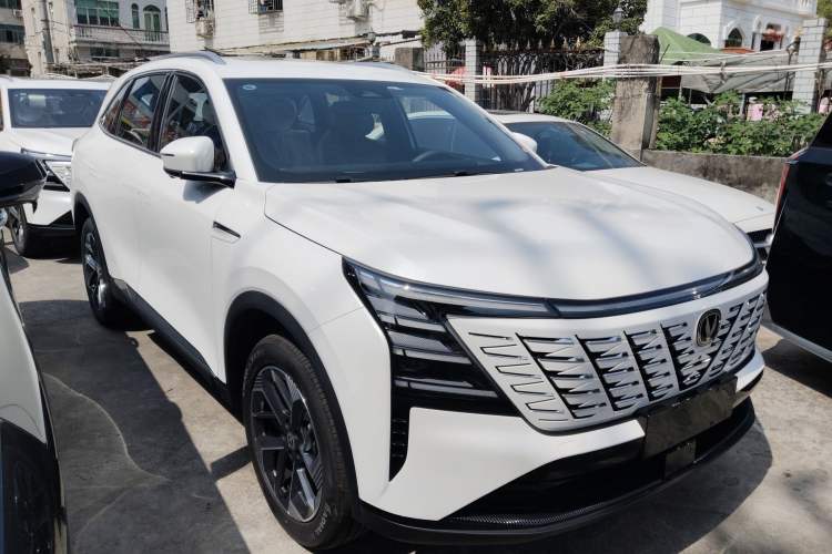 Used CHANGAN CS75 PLUS 2025 Model, 4th Generation 1.5T New Blue Whale Smart Excellence Version