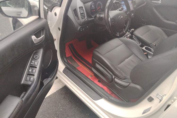 Used Kia K3 2016 1.6L Automatic GLS
