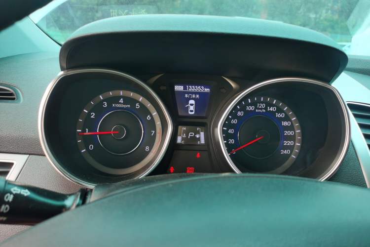 Used Hyundai Elantra (5th Generation / Langdong) 2015 1.6L Automatic Luxury Model
