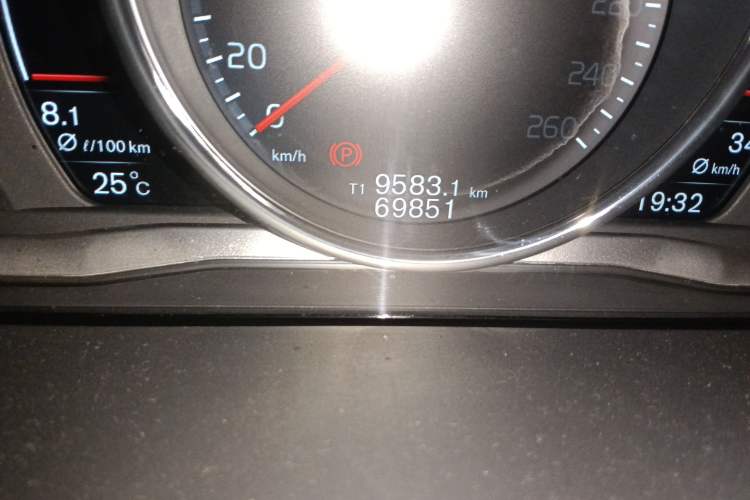 Used Volvo S60 2017 S60L T4 Smart Range Edition
