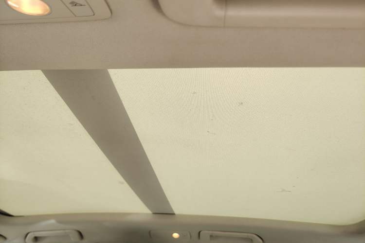 Used Volkswagen Touareg  Headliner