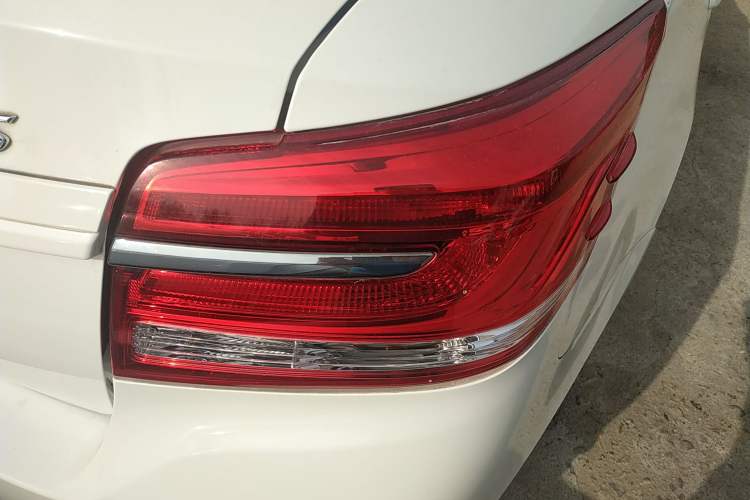 Used Toyota YARiS L Zhi Xiang 2017 1.5E CVT Dynamic Edition Right Rear Taillight