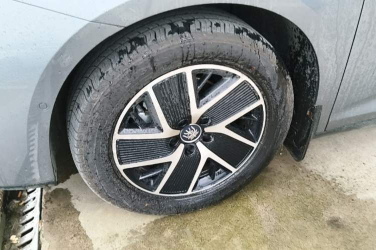 Used BYD Qin L 2025 DM-i Smart Drive 120KM Superior Model
