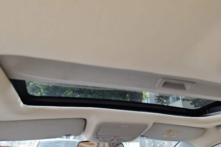 Used Geely Auto Emgrand 2014 Sedan 1.5L Manual Elite Model
