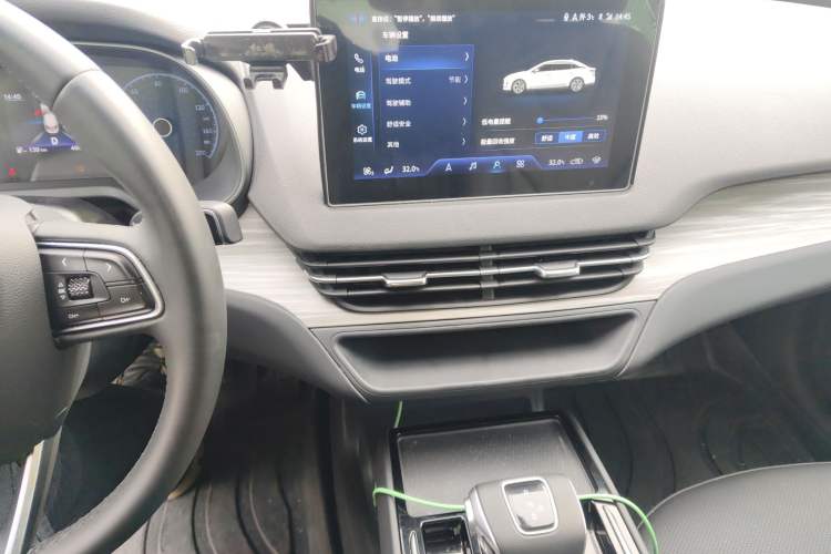 Used Hongqi E-QM5 2024 610 km PLUS