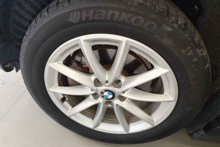 Used BMW X1 2018 sDrive18Li Fashion Model Left Front Wheel Hub