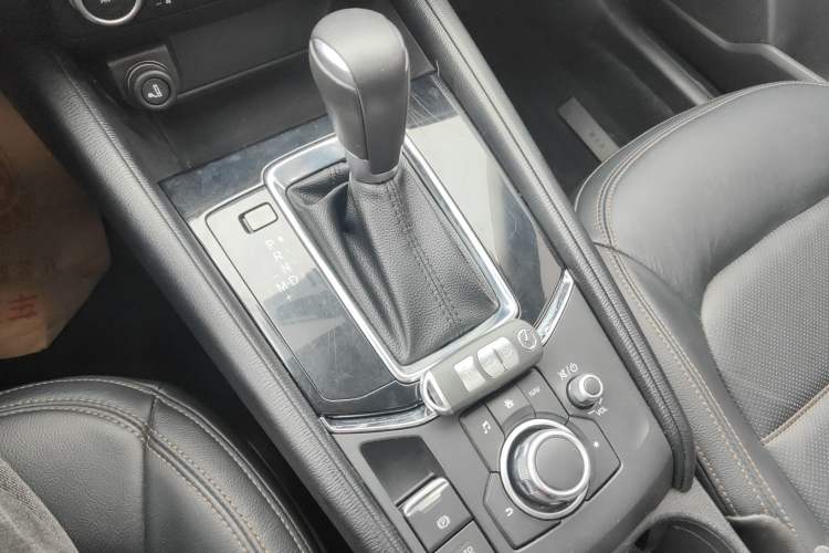 Used Mazda CX-5 2017 2.0L Automatic 2WD Smart Enjoyment Version China V Standard Gear Lever
