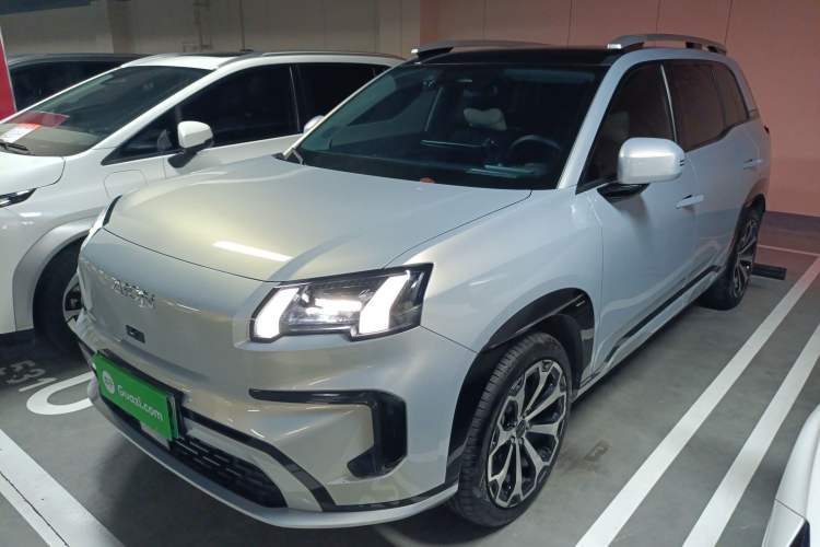 Used AION V 2024 Aion Tyrannosaurus 650 Smart Luxury Edition