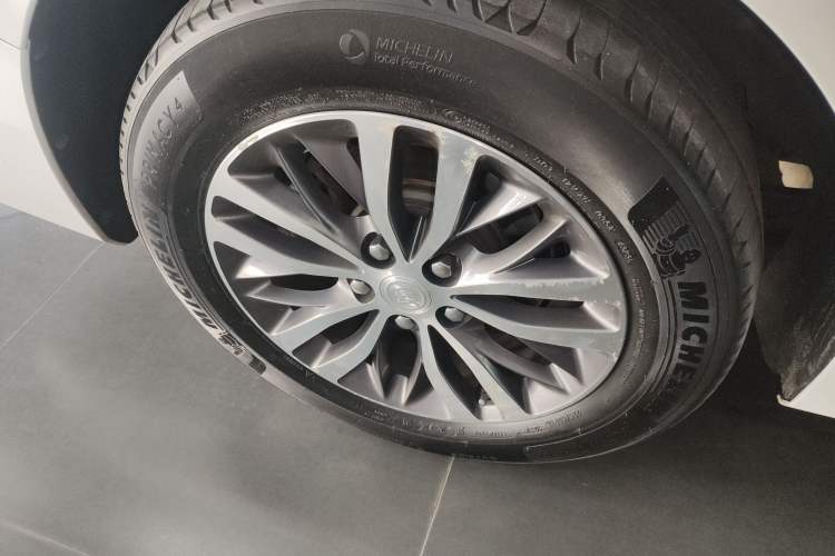 Used Buick GL8 2022 ES Landtrek 653T Luxury Edition