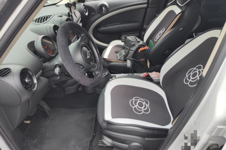 Used MINI Countryman 2014 1.6L COOPER Fun Left Front Seat