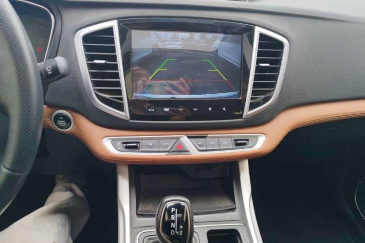 Used Geely Auto Vision X6 2018 1.4T CVT 4G Connected Luxury Version Audio And AC Panel