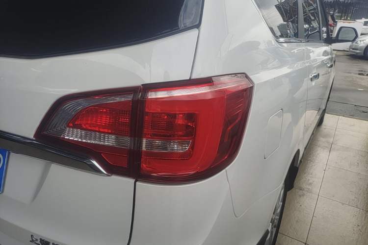Used Baojun 730 2016 1.5L Manual Comfort Version 7 Seats China V Emission Standard
