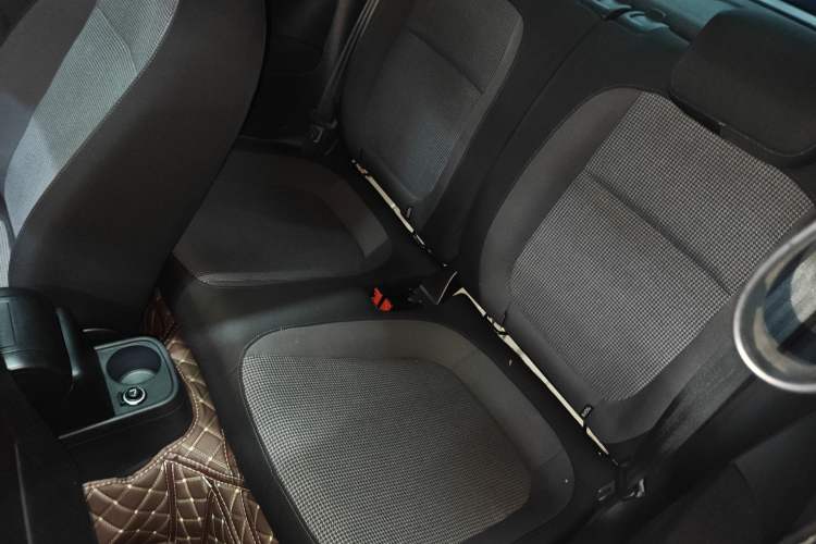 Used Volkswagen Beetle 2015 180TSI model Left Rear Seat