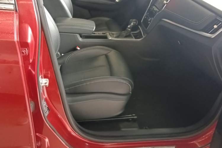 Used Roewe RX5 2016 20T Two-Wheel Drive Automatic Flagship Edition Right Front Seat