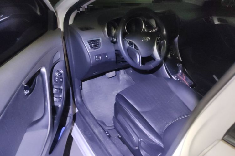 Used Hyundai Elantra (5th Generation / Langdong) 2013 1.6L Automatic Luxury Model
