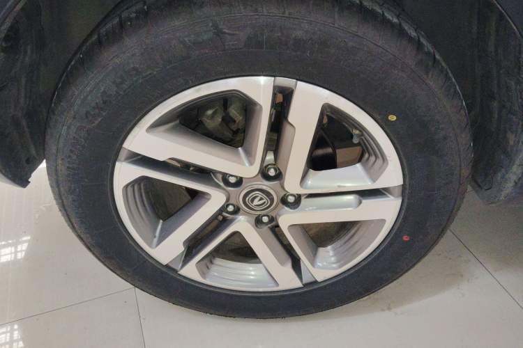 Used CHANGAN CS55 2018 1.5T Automatic Colorful Edition China V Standard
