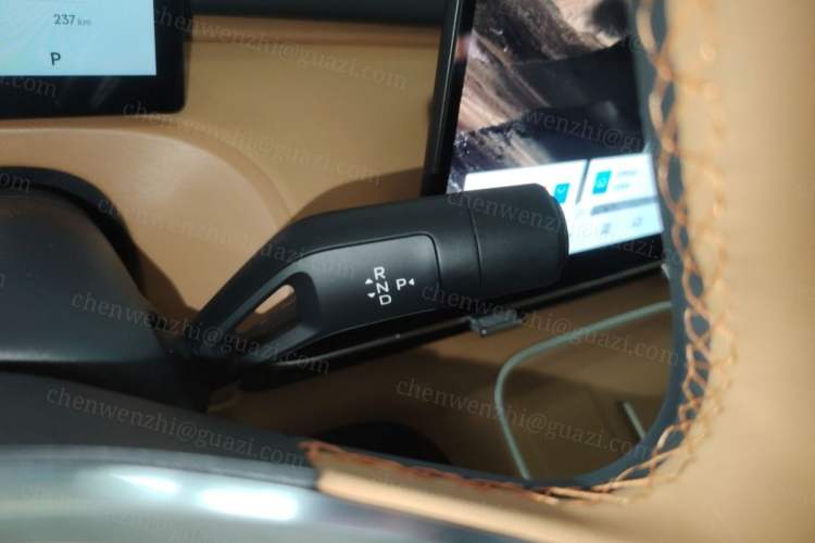 Used Geely Galaxy Galaxy Xingjian 7 EM-i 2025 120km Exploration+ Version
