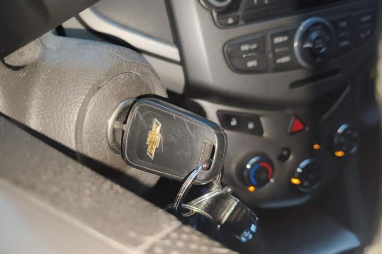 Used Chevrolet Aveo Sonic 2011 Sedan 1.4L Manual Transmission SE
