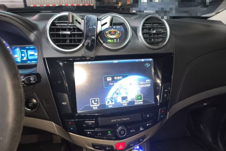 Used BYD S7 2015 2.0T Upgraded Automatic Luxury Version Audio And AC Panel