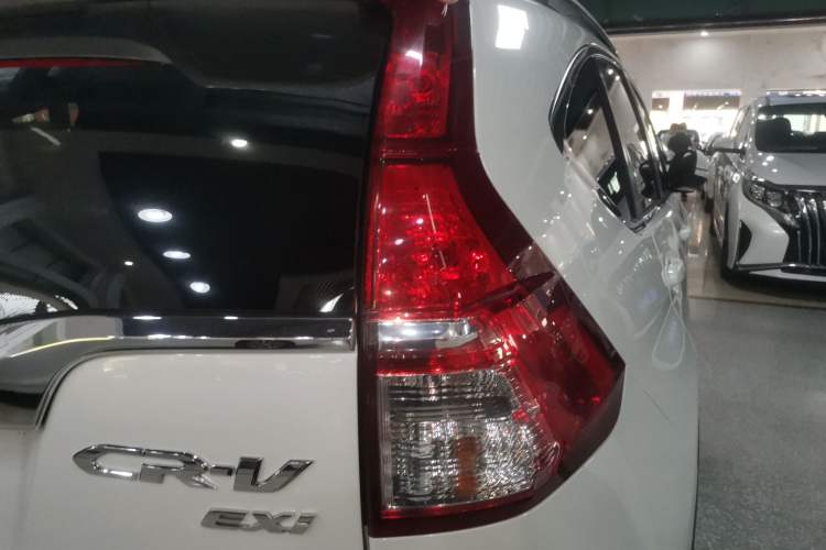 Used Honda CR-V 2015 2.0L two-wheel drive Fashion Edition Right Rear Taillight