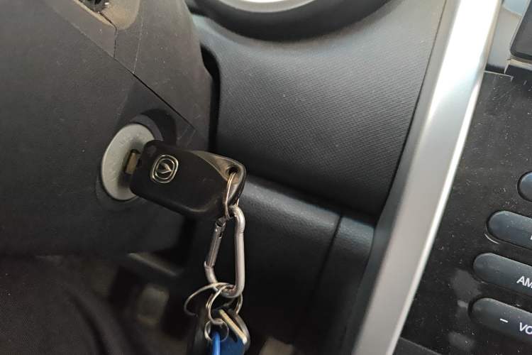 Used CHANGAN CX20 2014 1.4L Manual Sport Version China IV Standard