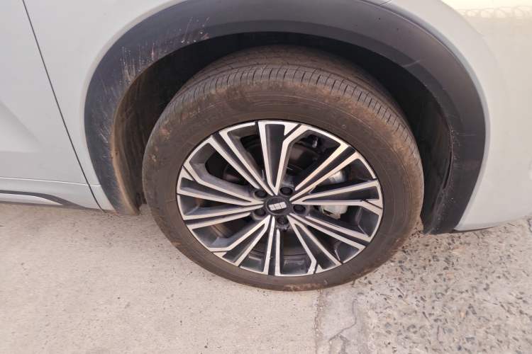 Used Geely Galaxy Galaxy Xingjian 7 EM-i 2025 120km Flagship Edition