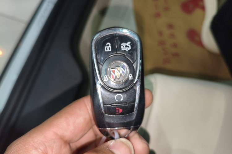 Used Buick LaCrosse 2022 Avenir Flagship Model
