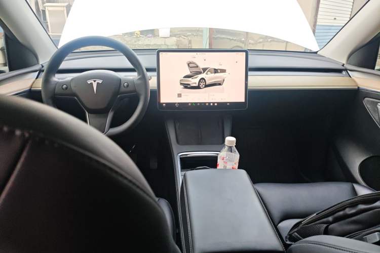 Used Tesla Model Y 2022 Revised Version Rear-Wheel Drive Center Console