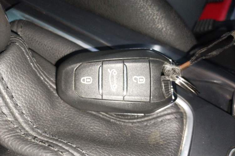 Used DS 5 2013 1.6T Luxury Edition THP160