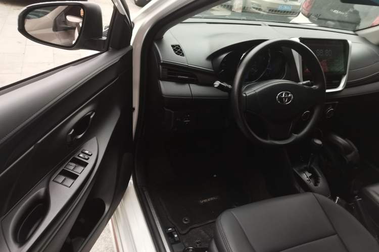 Used Toyota YARiS L Zhi Xiang 2018 1.5E CVT Champion Limited Edition Driver Seat