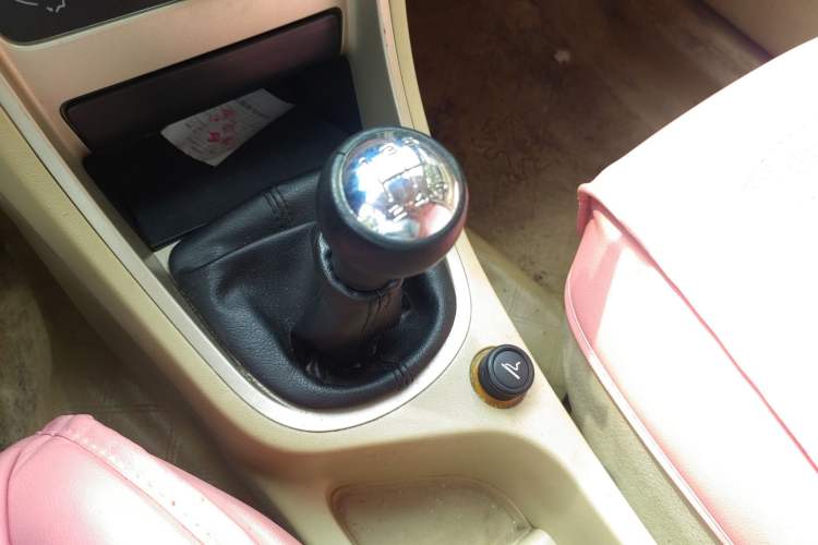 Used Peugeot 307 2010 Sedan 1.6L Manual Comfort Edition Gear Lever