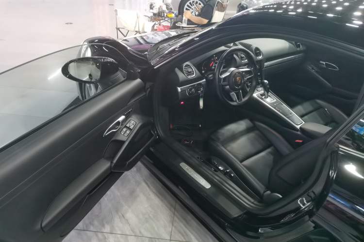 Used Porsche 718 2018 Cayman 2.0T