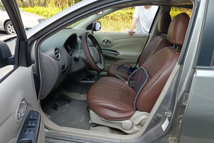 Used Nissan Sunny 2011 1.5XL CVT Luxury Edition Left Front Seat