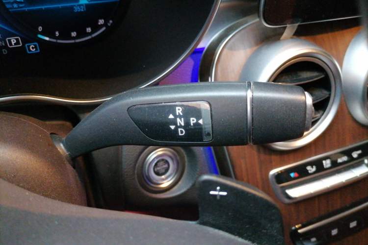 Used Mercedes-Benz GLC 2020 GLC 300 L 4MATIC Luxury Model Gear Lever