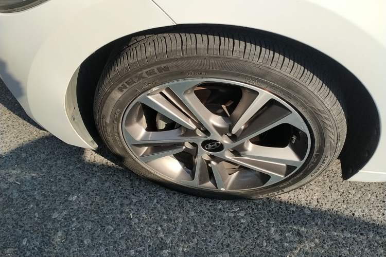 Used Hyundai Elantra (6th Generation / Lingdong) 2016 1.6L Automatic ZhiXuan – Elite Version