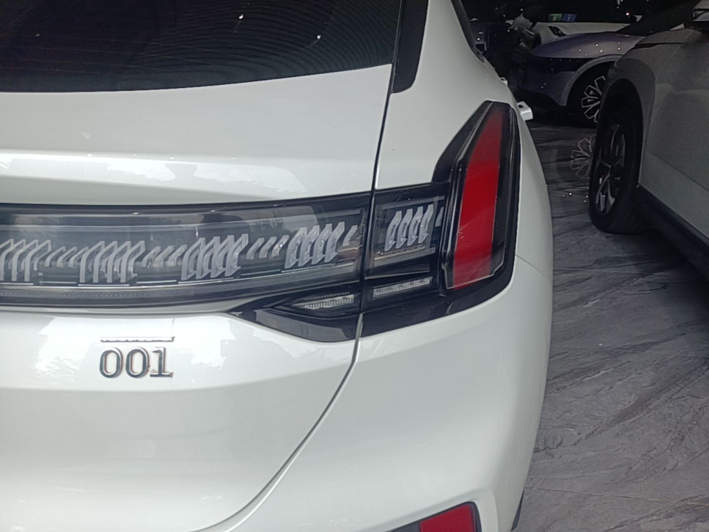 Zeekr 001 2025 WE Edition 95 kWh Rear-Drive — снимка 9
