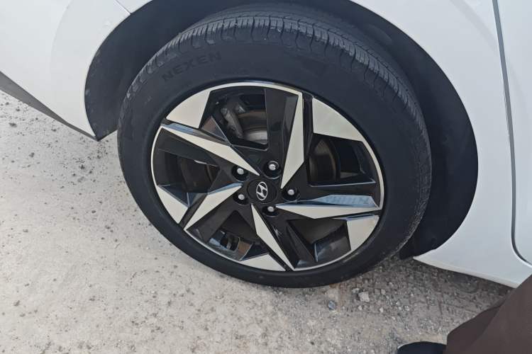 Used Hyundai Elantra 2021 1.5L CVT GLX Elite Edition Right Rear Wheel Hub