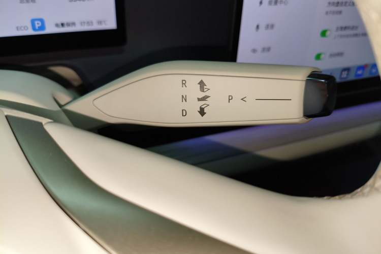 Used Buick L7 2025 Model Aivia Gear Lever