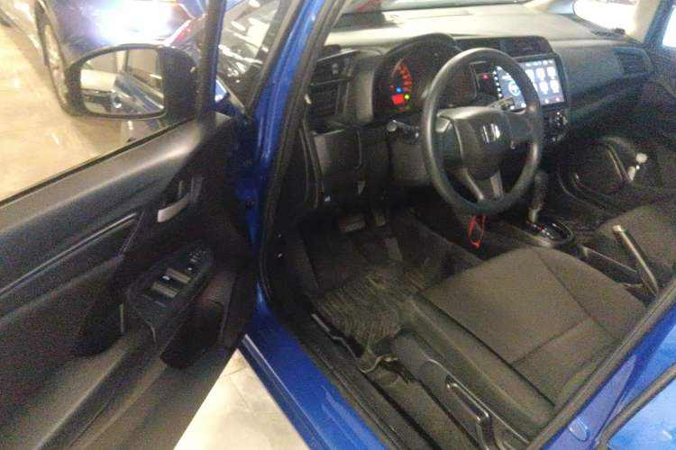 Used Honda Fit 2018 1.5L CVT Comfort Sunroof Version Driver Seat